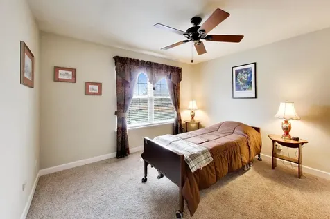 5660 Trinity Court Gurnee IL 60031