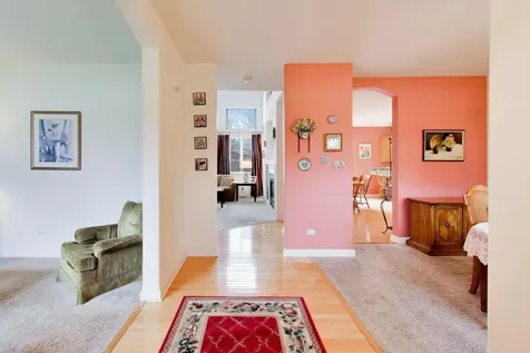 5660 Trinity Court Gurnee IL 60031