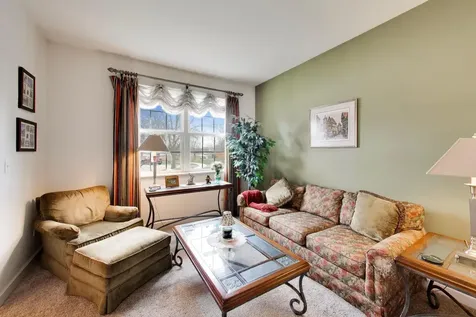 5660 Trinity Court Gurnee IL 60031