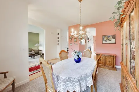 5660 Trinity Court Gurnee IL 60031