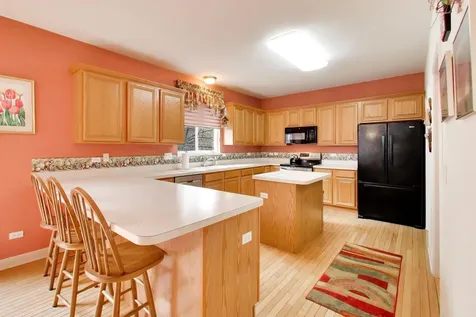 5660 Trinity Court Gurnee IL 60031
