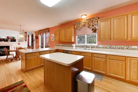 5660 Trinity Court Gurnee IL 60031