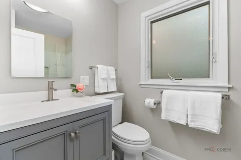 366 Birkdale Road Lake Bluff IL 60044