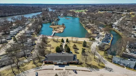 224 Big Peninsula Road Elgin IL 60123