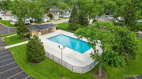 224 Big Peninsula Road Elgin IL 60123