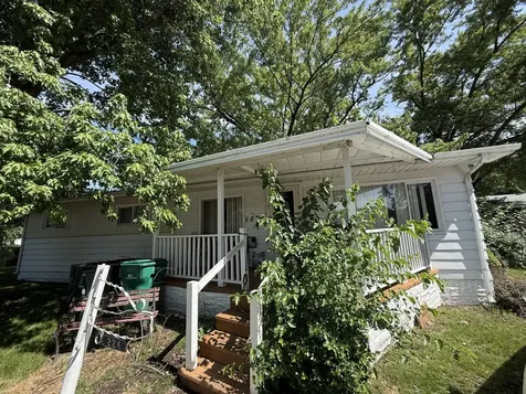 224 Big Peninsula Road Elgin IL 60123