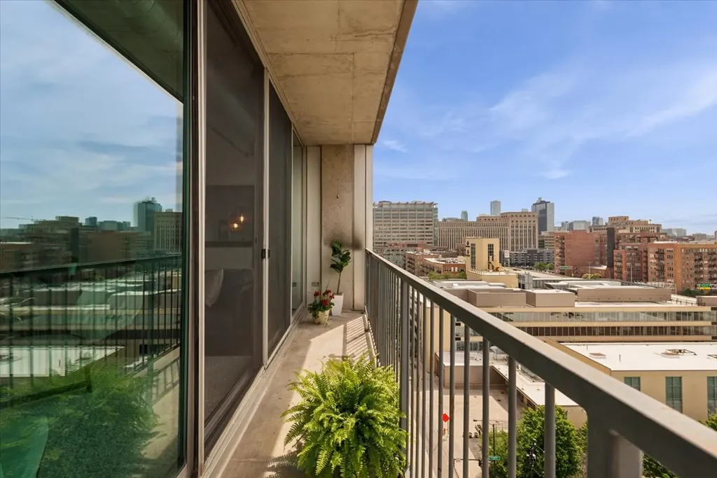 700 West Van Buren Street Chicago IL 60607