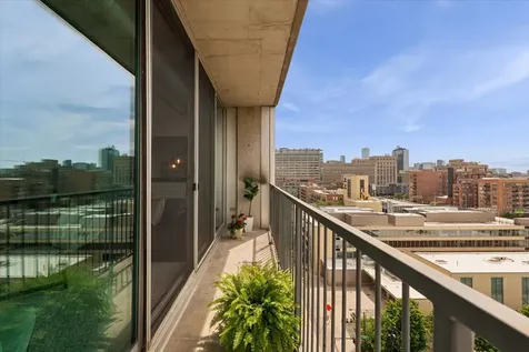 700 West Van Buren Street Chicago IL 60607