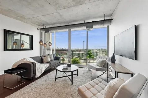 700 West Van Buren Street Chicago IL 60607