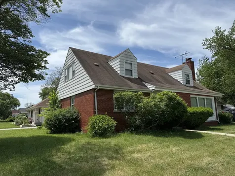 7 West 148th Street Dolton IL 60419