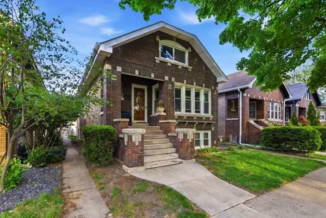 1843 Clinton Avenue Berwyn IL 60402
