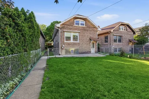 1843 Clinton Avenue Berwyn IL 60402