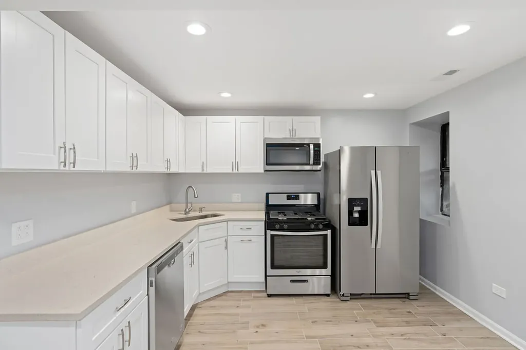 4040 South Wabash Avenue Chicago IL 60653