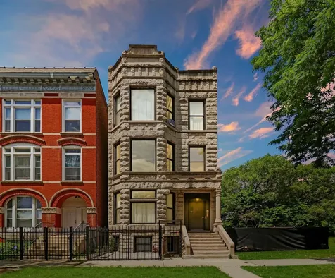 4040 South Wabash Avenue Chicago IL 60653