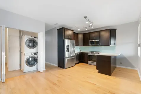 4040 South Wabash Avenue Chicago IL 60653