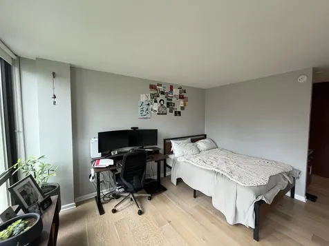 1 East Scott Street Chicago IL 60610