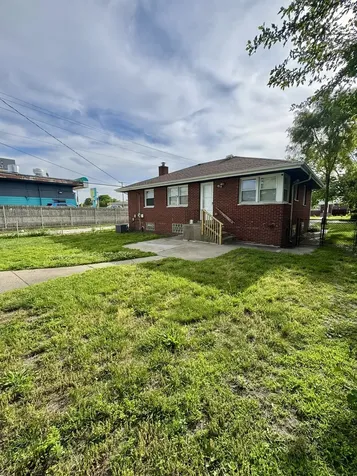 461 Clyde Avenue Calumet City IL 60409