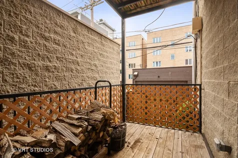 1621 North Mozart Street Chicago IL 60647