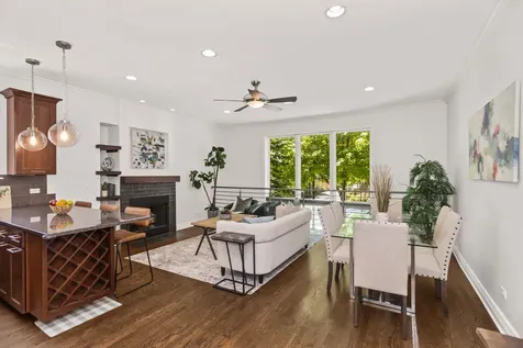 1621 North Mozart Street Chicago IL 60647