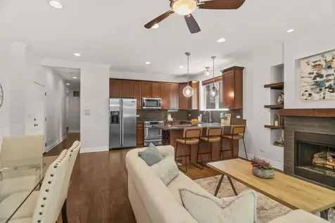 1621 North Mozart Street Chicago IL 60647