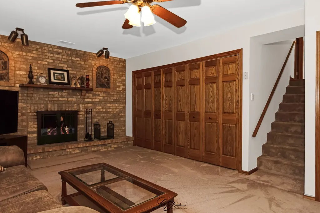 4563 North Merrimac Avenue Chicago IL 60630
