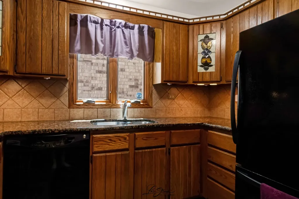 4563 North Merrimac Avenue Chicago IL 60630
