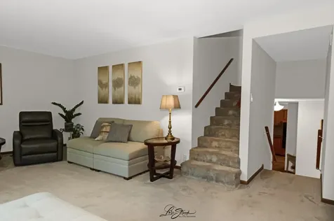 4563 North Merrimac Avenue Chicago IL 60630