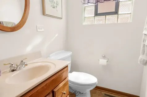 4563 North Merrimac Avenue Chicago IL 60630
