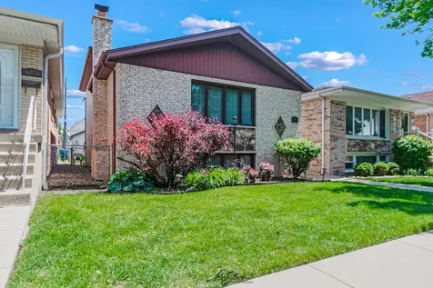 4563 North Merrimac Avenue Chicago IL 60630