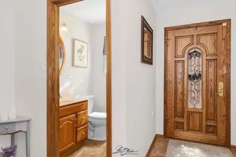 4563 North Merrimac Avenue Chicago IL 60630