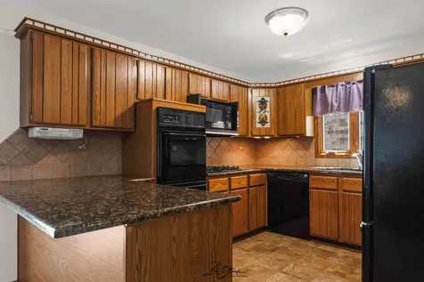 4563 North Merrimac Avenue Chicago IL 60630