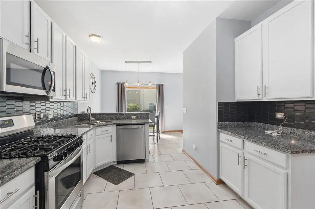 17648 South Alta Drive Lockport IL 60441