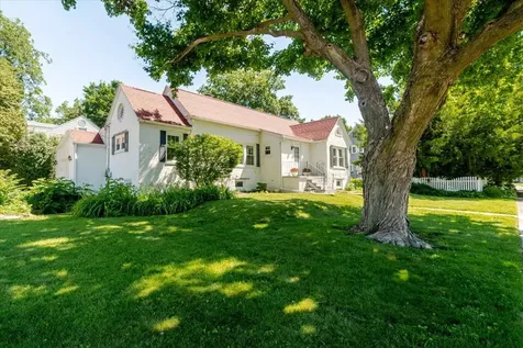 2 Dawes Place Bloomington IL 61701