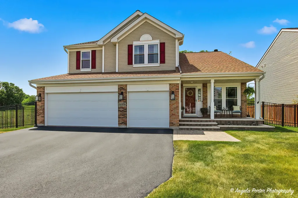 31375 North Pineview Boulevard Lakemoor IL 60051