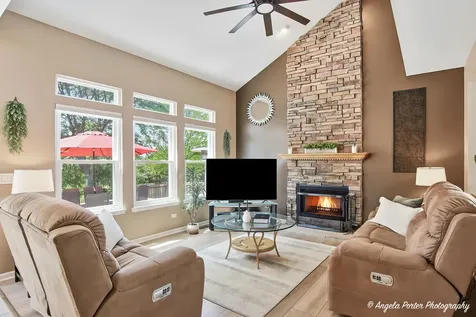 31375 North Pineview Boulevard Lakemoor IL 60051