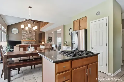 31375 North Pineview Boulevard Lakemoor IL 60051