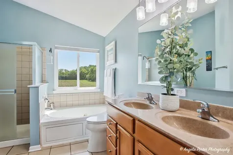 31375 North Pineview Boulevard Lakemoor IL 60051