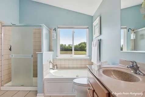 31375 North Pineview Boulevard Lakemoor IL 60051