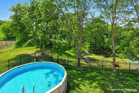 31375 North Pineview Boulevard Lakemoor IL 60051