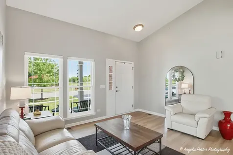 31375 North Pineview Boulevard Lakemoor IL 60051