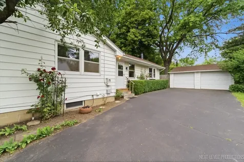 697 North Ohio Street Aurora IL 60505