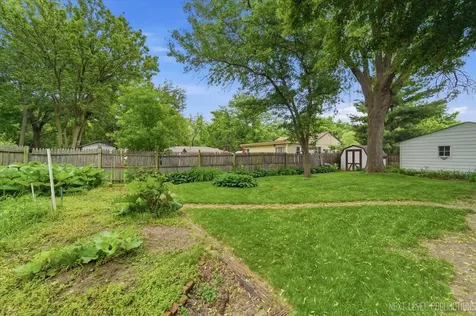 697 North Ohio Street Aurora IL 60505