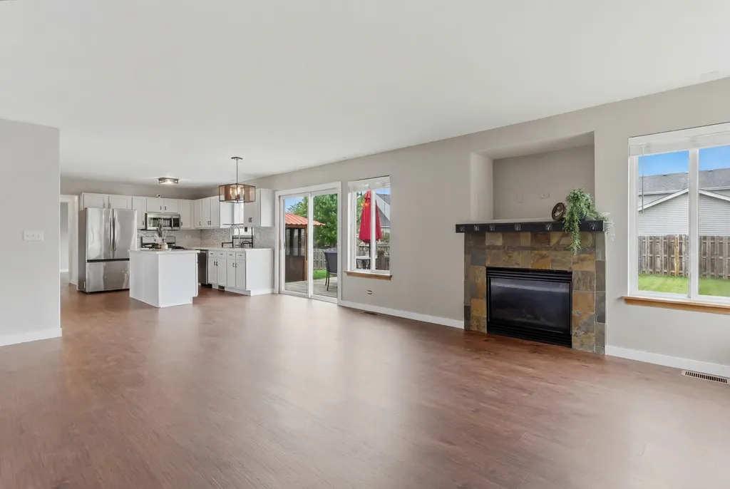 5313 Briarfield Lane Lake In The Hills IL 60156