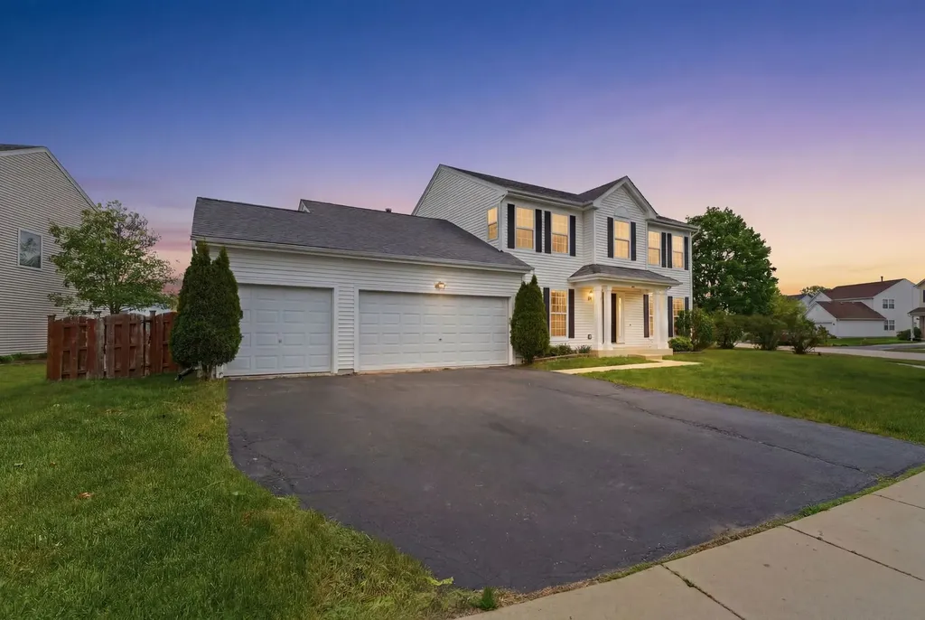 5313 Briarfield Lane Lake In The Hills IL 60156