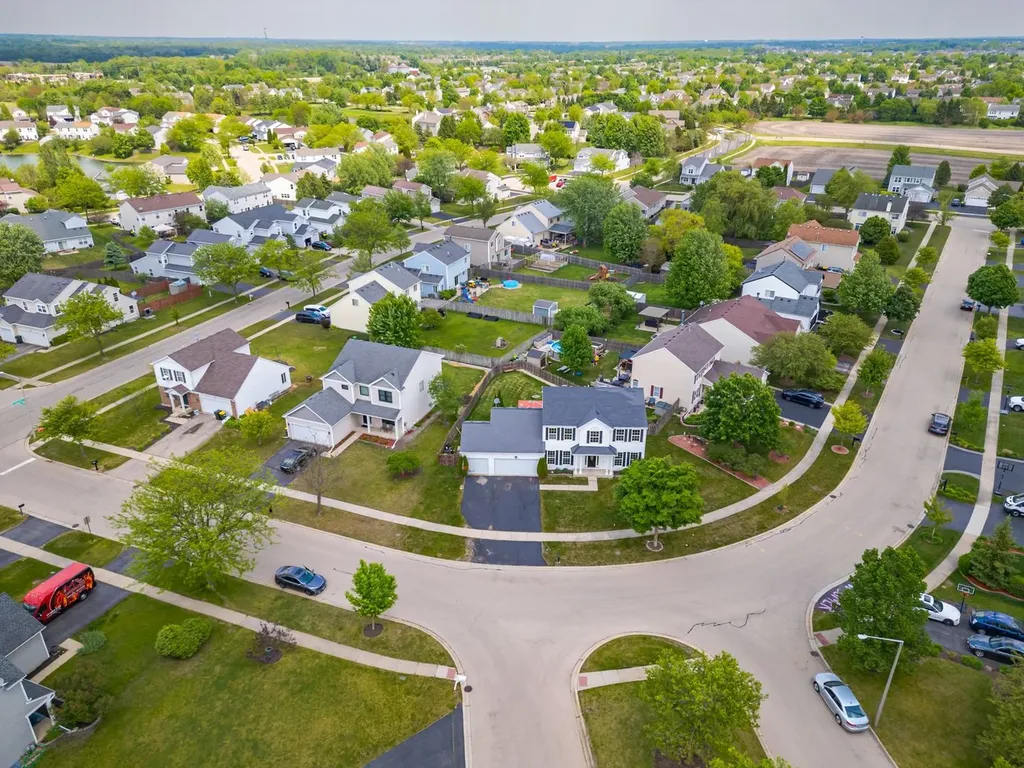 5313 Briarfield Lane Lake In The Hills IL 60156