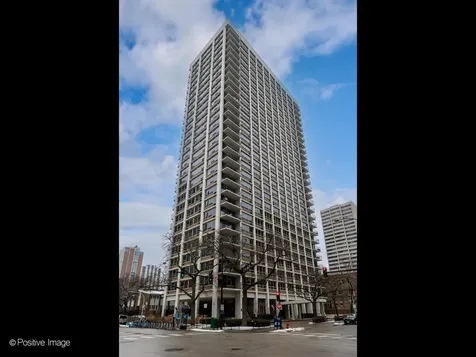 88 West Schiller Street Chicago IL 60610
