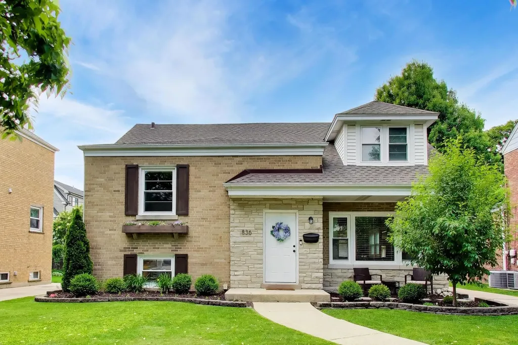 836 South Ashland Avenue La Grange IL 60525
