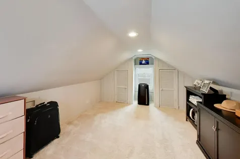 836 South Ashland Avenue La Grange IL 60525
