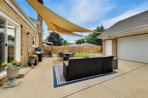 836 South Ashland Avenue La Grange IL 60525