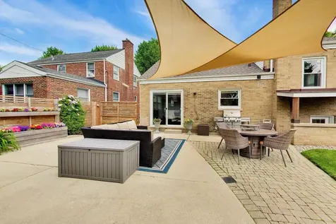836 South Ashland Avenue La Grange IL 60525